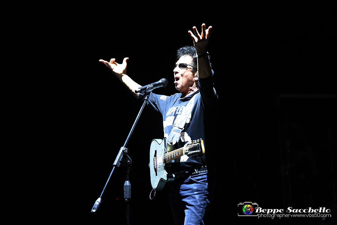 VBS_3924 - Concerto Edoardo Bennato - Peter Pan Rock 'n' Roll Tour.jpg